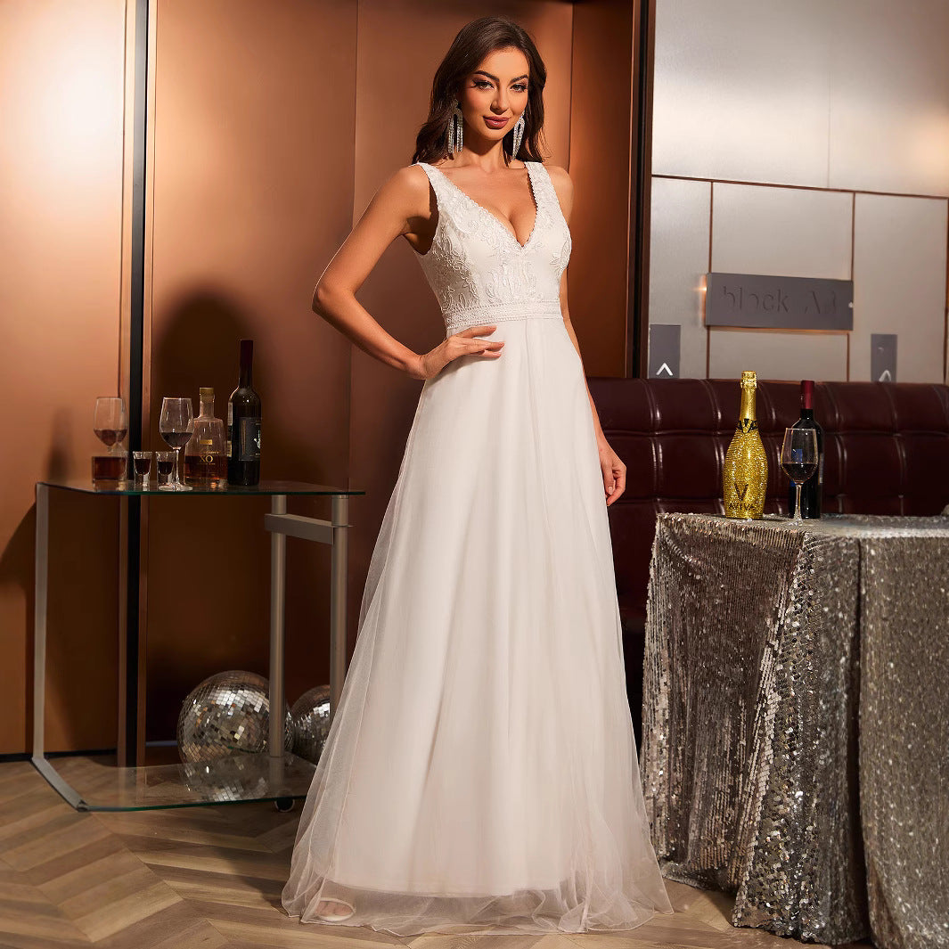 Princess White V-collar Wedding Gauze Lace Dress